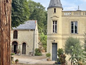 Neoclassical Manor House on the Banks of the Loire