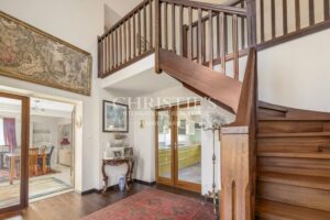 Beautifully Presented Country Home with Panoramic Views