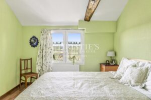 Beautifully Presented Country Home with Panoramic Views