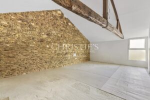 Beautifully Presented Country Home with Panoramic Views
