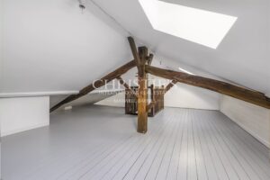Beautifully Presented Country Home with Panoramic Views