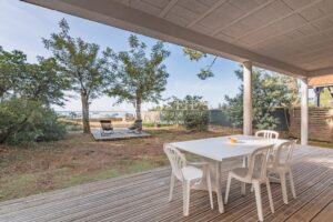 CAP FERRET PENINSULA – CLAOUEY – Charming Front-Line Villa with 5 Suites (150 sqm)