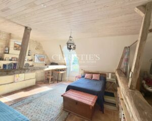 Charming Loire valley cottage in riverside hamlet