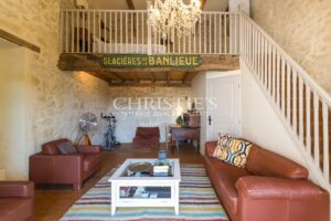 Four-bedroom country home with pool, lake and 1.77 hectares of mature gardens