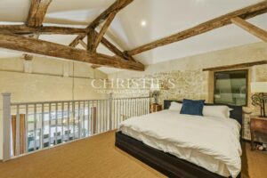Four-bedroom country home with pool, lake and 1.77 hectares of mature gardens