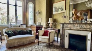 Beautiful character family home in Bouscat