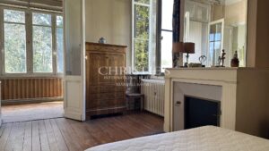 Beautiful character family home in Bouscat