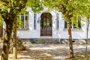 Le Bouscat – Parc Bordelais – Character Family Home with Expansive Garden