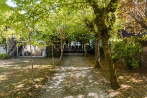 Le Bouscat – Parc Bordelais – Character Family Home with Expansive Garden