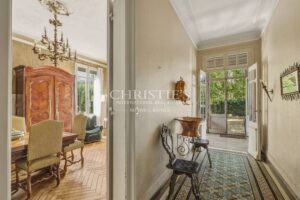 Le Bouscat – Parc Bordelais – Character Family Home with Expansive Garden
