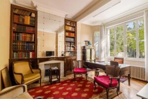 Le Bouscat – Parc Bordelais – Character Family Home with Expansive Garden