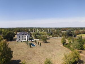A Country Estate with Ancillary Residences nestled near Historic Medieval Villages