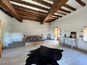 MAGNIFIQUE CHATEAU DU XVème SIÉCLE ENTIÈREMENT RÉNOVÉ