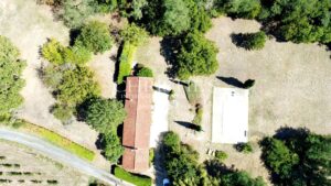 Maison girondine en pierre – 158 m² – Parc de 1,35 hectare avec vue dominante