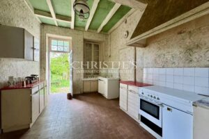 Maison de Maître for Renovation with 3 Barns and 1.2 Hectares in Charente