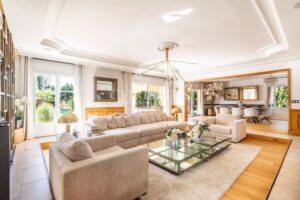 Just Outside Bordeaux – Stunning Architect-Designed Residence – Peaceful Setting – Landscaped Garden – Swimming Pool – Garages