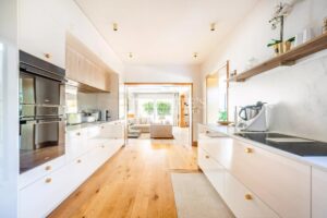 Just Outside Bordeaux – Stunning Architect-Designed Residence – Peaceful Setting – Landscaped Garden – Swimming Pool – Garages