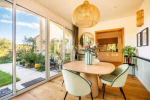 Just Outside Bordeaux – Stunning Architect-Designed Residence – Peaceful Setting – Landscaped Garden – Swimming Pool – Garages