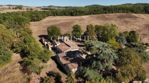 Un château, ses terres et son histoire au cœur du Périgord Pourpre