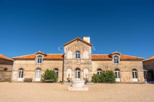 An Exceptional 396 m² Residence, Just Minutes from Surgères