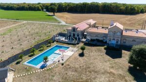 An Exceptional 396 m² Residence, Just Minutes from Surgères