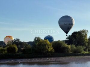 Four-bedroom riverside house with exceptional views near Saint-Émilion