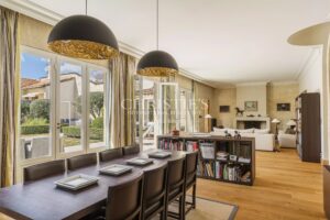 Bordeaux Caudéran Primrose – Historic Chartreuse – Garden – Garages – Independent Outbuildings