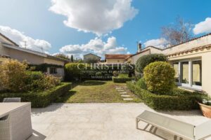 Bordeaux Caudéran Primrose – Historic Chartreuse – Garden – Garages – Independent Outbuildings