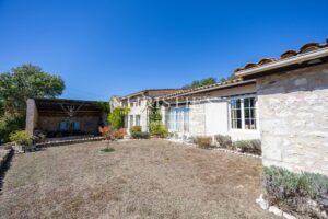 The Woodland Valley Stone Farmhouse with Heated Swimming Pool