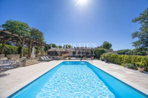 The Woodland Valley Stone Farmhouse with Heated Swimming Pool