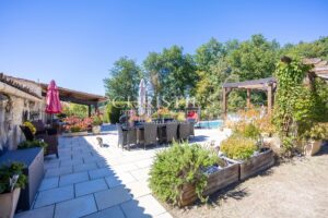 The Woodland Valley Stone Farmhouse with Heated Swimming Pool