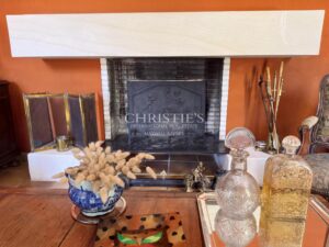 A unique estate in Saintes – 2 independent homes, swimming pool and wooded parkland