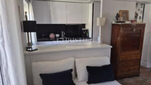 Rare elegance and intimacy, 3-bedroom apartment in the heart of La Rochelle