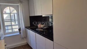 Rare elegance and intimacy, 3-bedroom apartment in the heart of La Rochelle