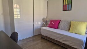 Rare elegance and intimacy, 3-bedroom apartment in the heart of La Rochelle