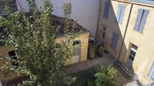 Rare elegance and intimacy, 3-bedroom apartment in the heart of La Rochelle