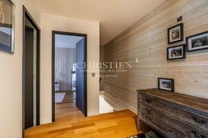BÈGLES — Contemporary Family Home with Swimming Pool and Independent Studio