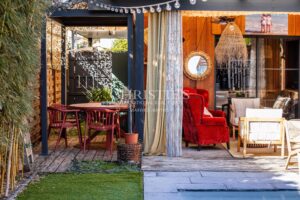 BÈGLES — Contemporary Family Home with Swimming Pool and Independent Studio