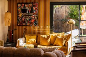 BÈGLES — Contemporary Family Home with Swimming Pool and Independent Studio