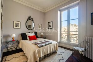 Bordeaux – Jardin Public – Elegant Renovated Apartment – 2 Bedrooms
