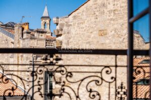 Bordeaux – Jardin Public – Elegant Renovated Apartment – 2 Bedrooms