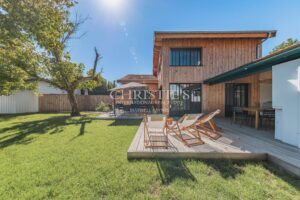 ANDERNOS-LES-BAINS – Mauret District – Charming Architect-Designed Villa