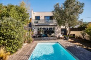 Bordeaux Caudéran – Maison contemporaine familiale – Jardin – Piscine – Garage